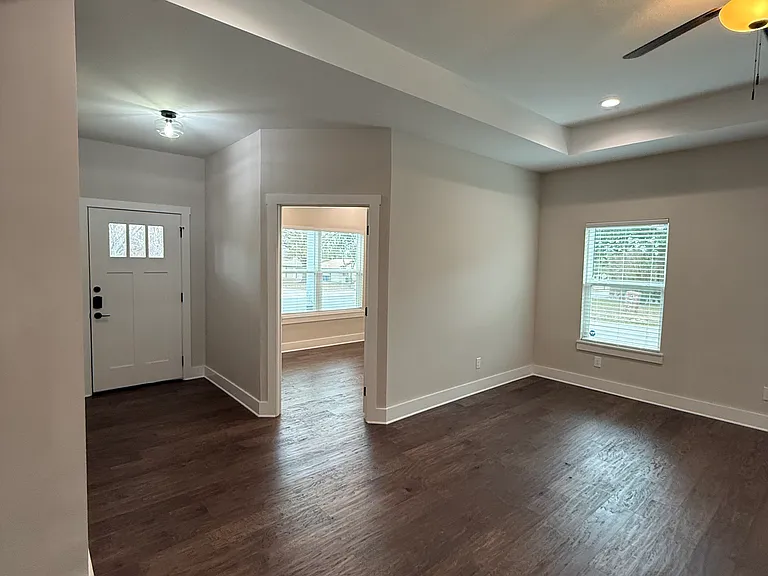 1535 Larkspur Dr — Photo 6