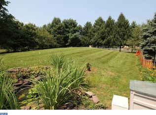 1792 Meetinghouse Rd, Warminster, PA 18974