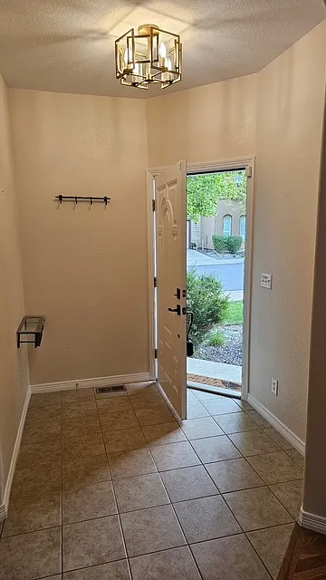 11808 E Maplewood Ave — Photo 4