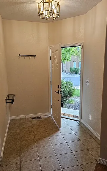 11808 E Maplewood Ave — Photo 4