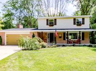 403 Rollcrest Ct, Midland, MI 48640