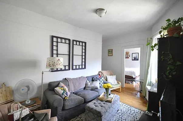 Rented by Keller Williams NYC | media 23
