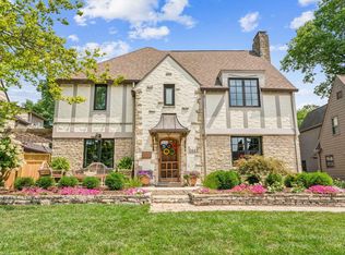 2442 Kensington Dr, Columbus, OH