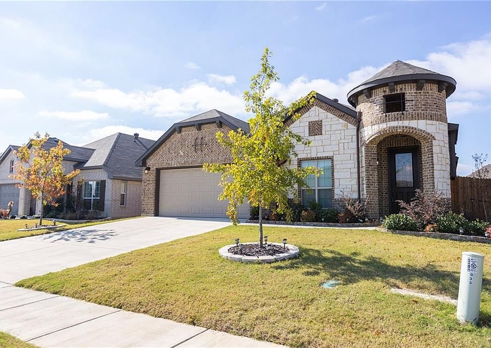 1st image of 933 Cloudlock Dr