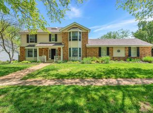 2542 Peppermill Ridge Dr, Chesterfield, MO 63005