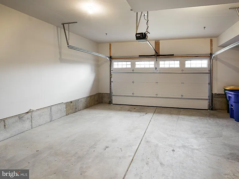 304 Squire Dr — Photo 29