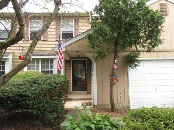 573 Thrush Ct, Morrisville, PA