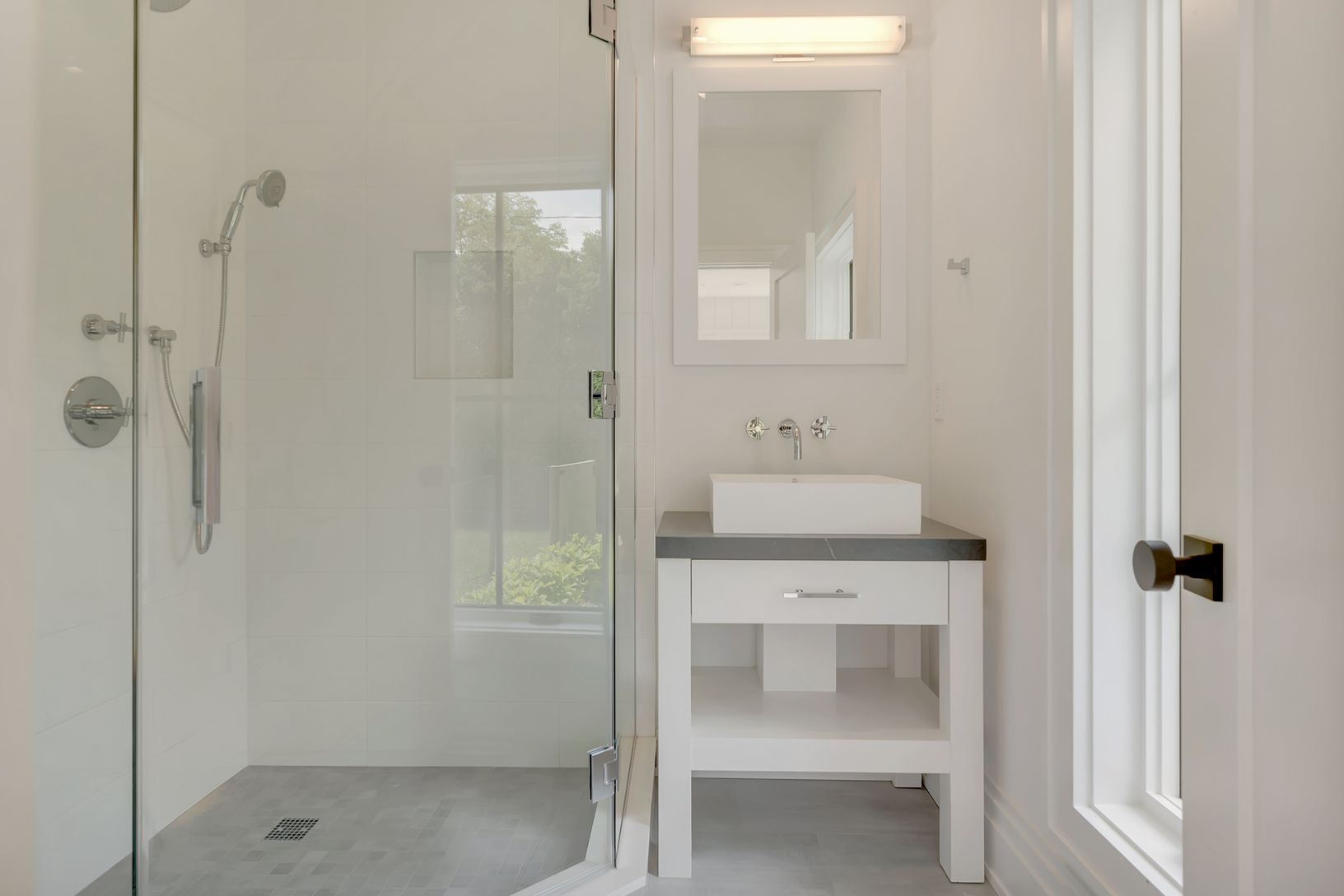 1st Floor Cabana Bath