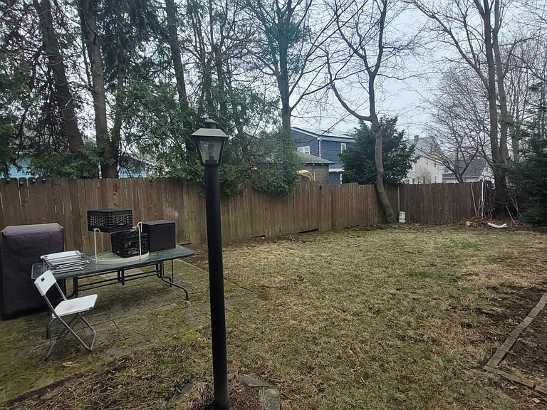 35 Underwood Ave #2 — Photo 14