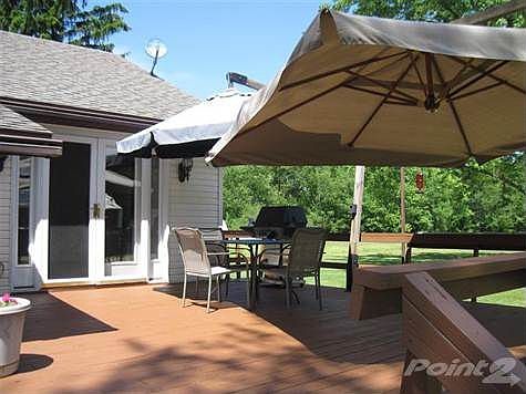 Double French doors from familyroom out to deck make this a great space to entertain.