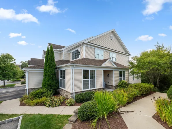 23 Avebury Ln #23, Marlborough, MA 01752