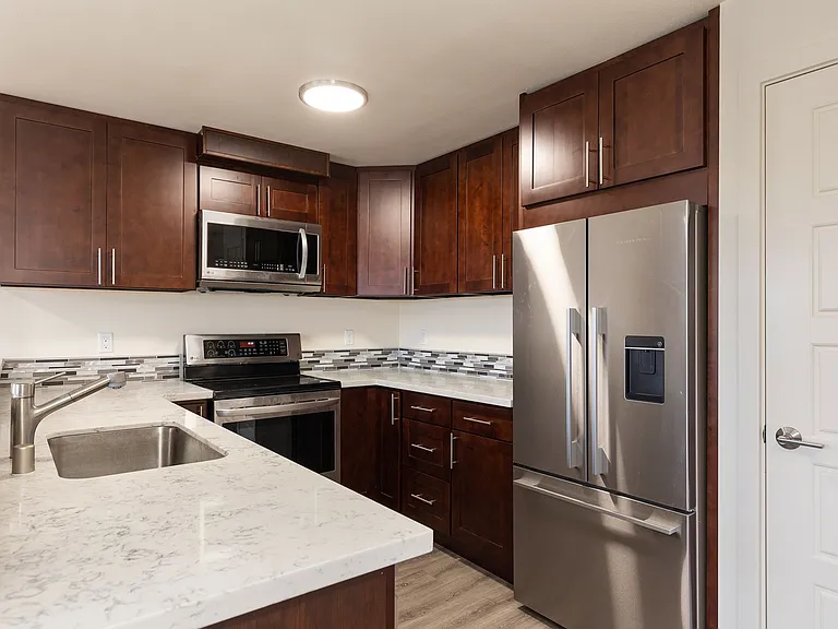 The Dexter - Located on Dexter Ave is steps from the Fremont Bridge — Photo 6