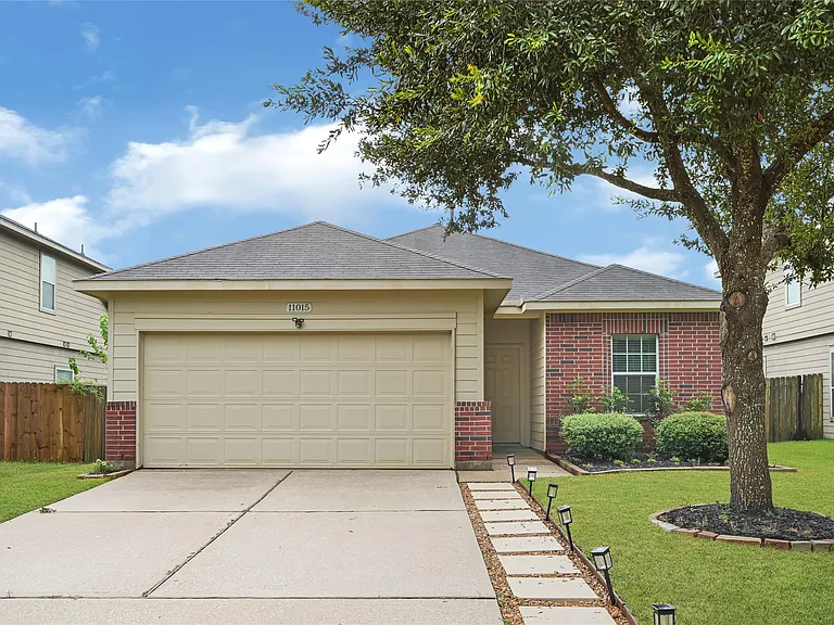 11015 Harston Dr — Photo 1