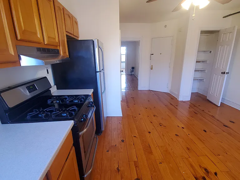 459 7th Ave #2 — Photo 10