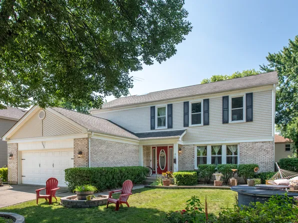 1295 John Dr, Hoffman Estates, IL 60169