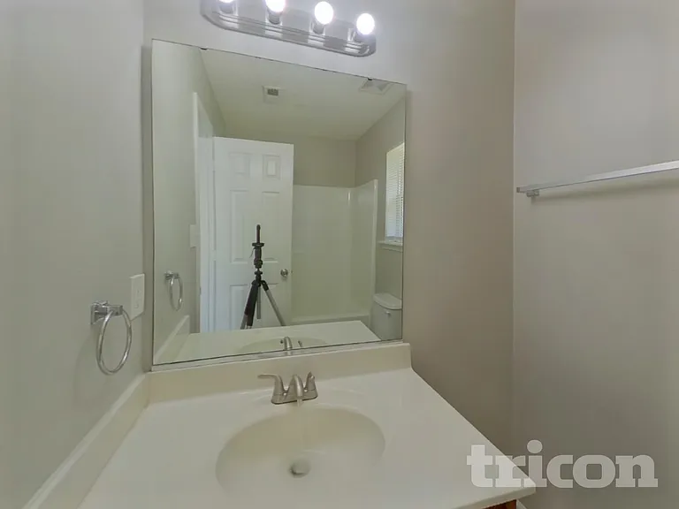 6417 Sunman Rd — Photo 7