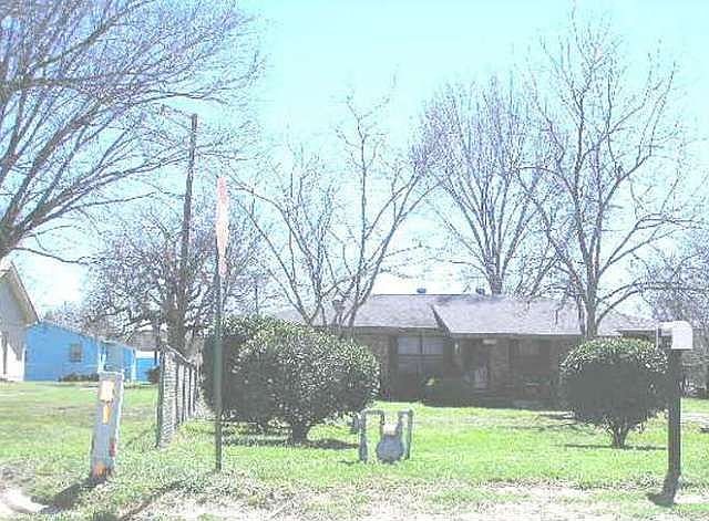 2nd image of 230 E 3rd St