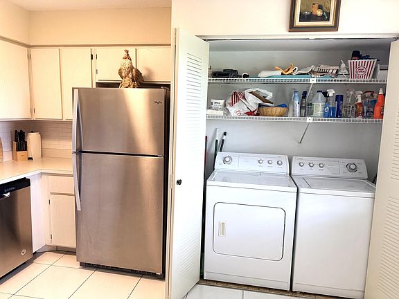 4th image of 7146 Huntington Ln APT 403