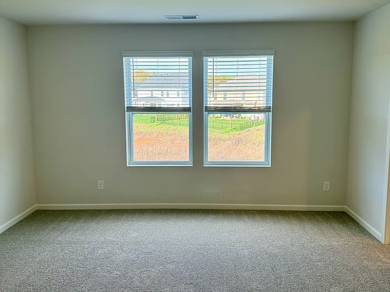 889 Moray Ln — Photo 20