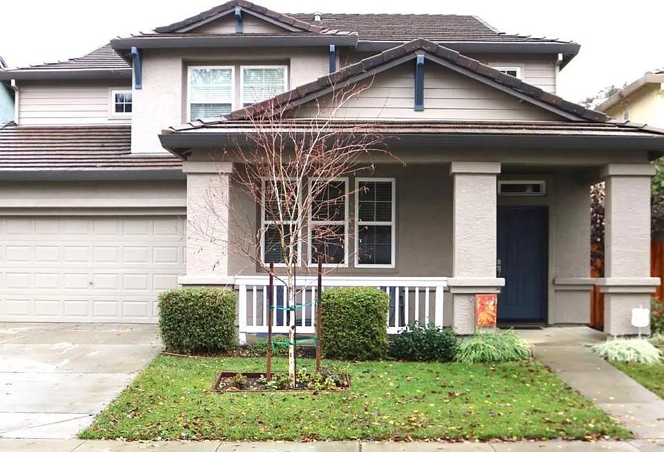 1st image of 661 Bourn Dr