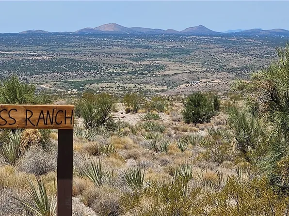 13995 E Knight Creek Rd, Kingman, AZ 86401