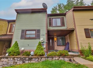 1720 Redwood Ct S, Allentown, PA 18104