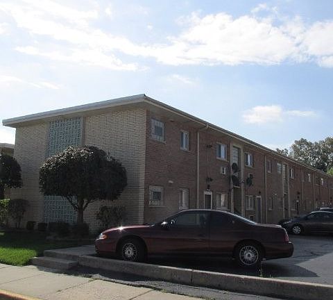 4th image of 4629 W 95th St