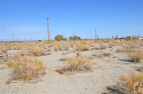 3rd image of 2862 Treadwell Blvd