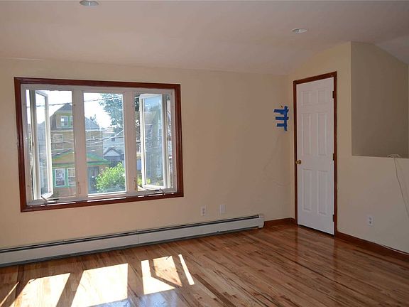 2nd image of 119-45 190th St #2