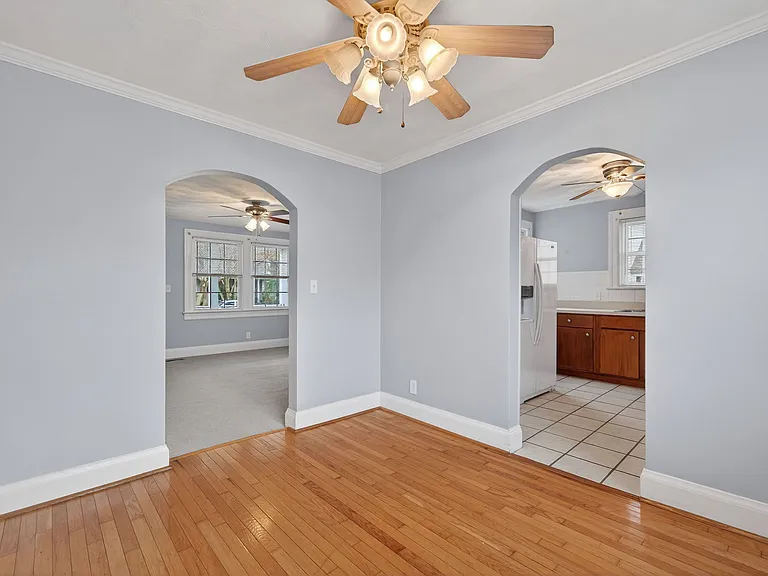 121 W Government Ave #A — Photo 8