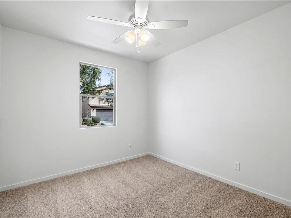 1st image of 21451 W Palm Ln