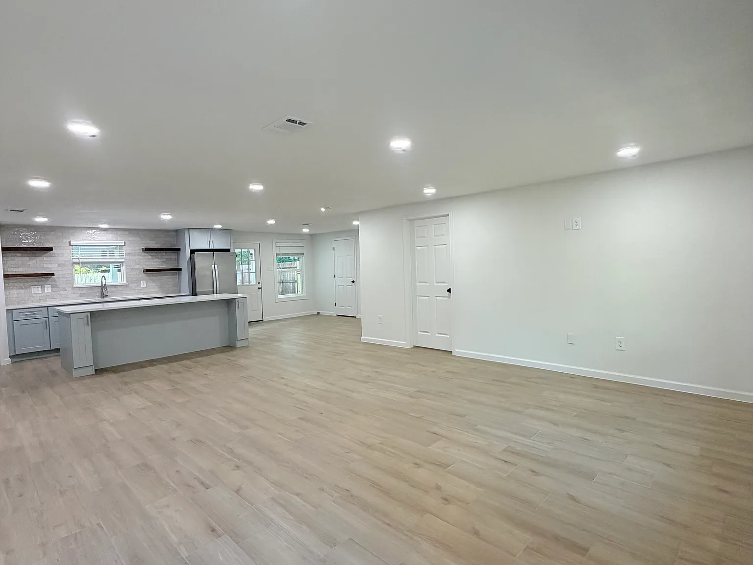 4 bed, 1825 sqft, $2,250 — Photo 3