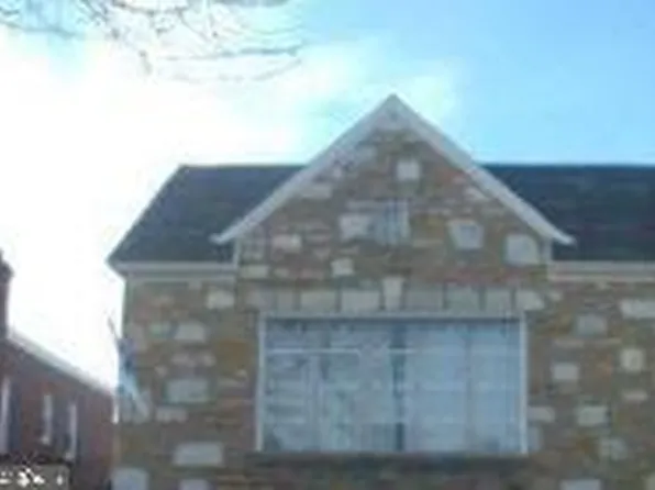 7740 Bradford St, Philadelphia, PA 19152