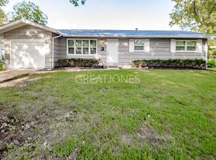 36 Wayside Dr, Saint Louis, MO