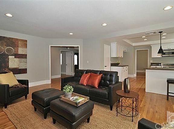 2nd image of 3844 Calle Alta Vis