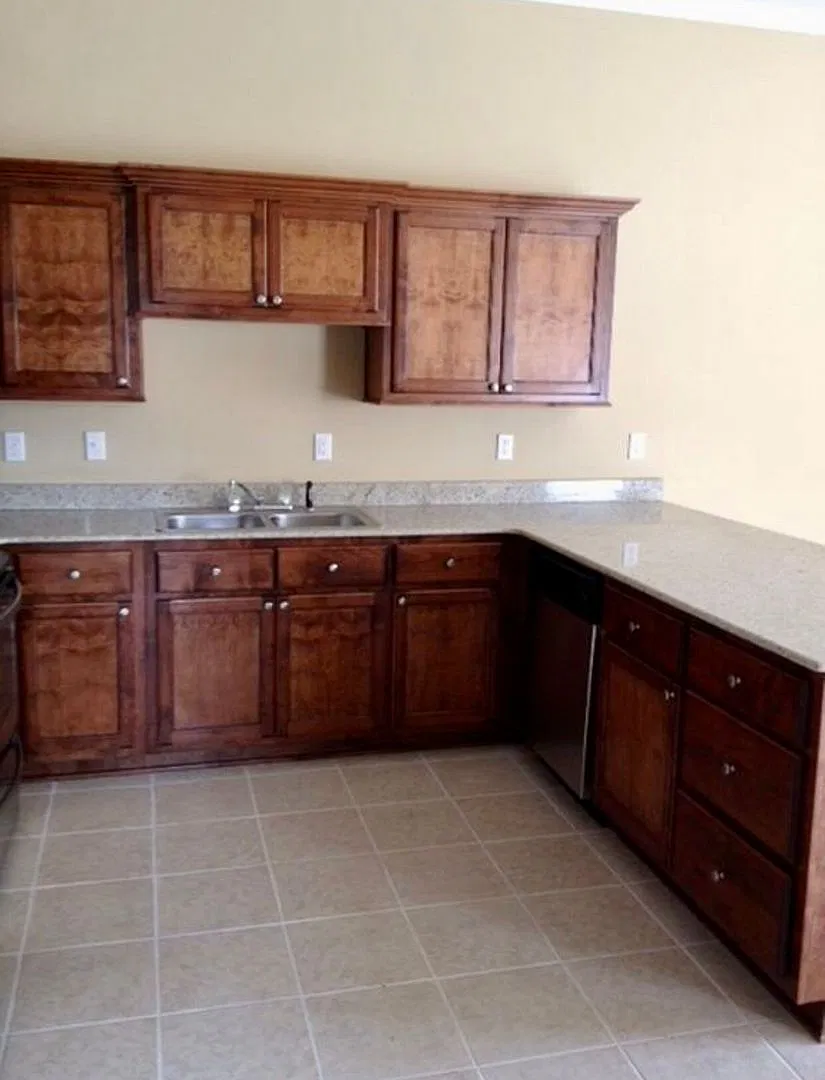 Charming 3-Bedroom Duplex in Ocean Springs Perfect Location! — Photo 3