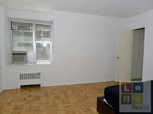 Sold by LoHo Realty | media 6