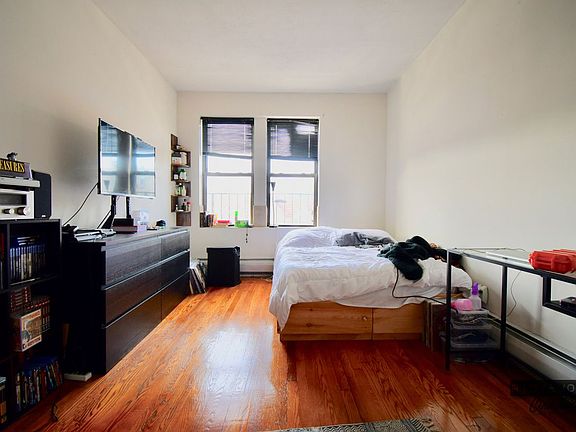 2nd image of 318 Covert St #4