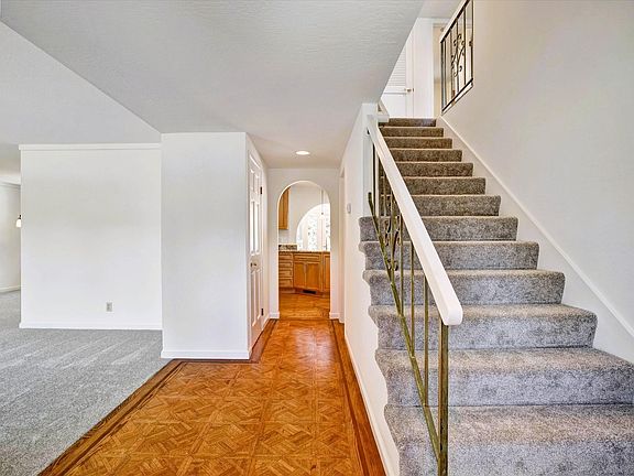 4th image of 2539 Aranda Dr