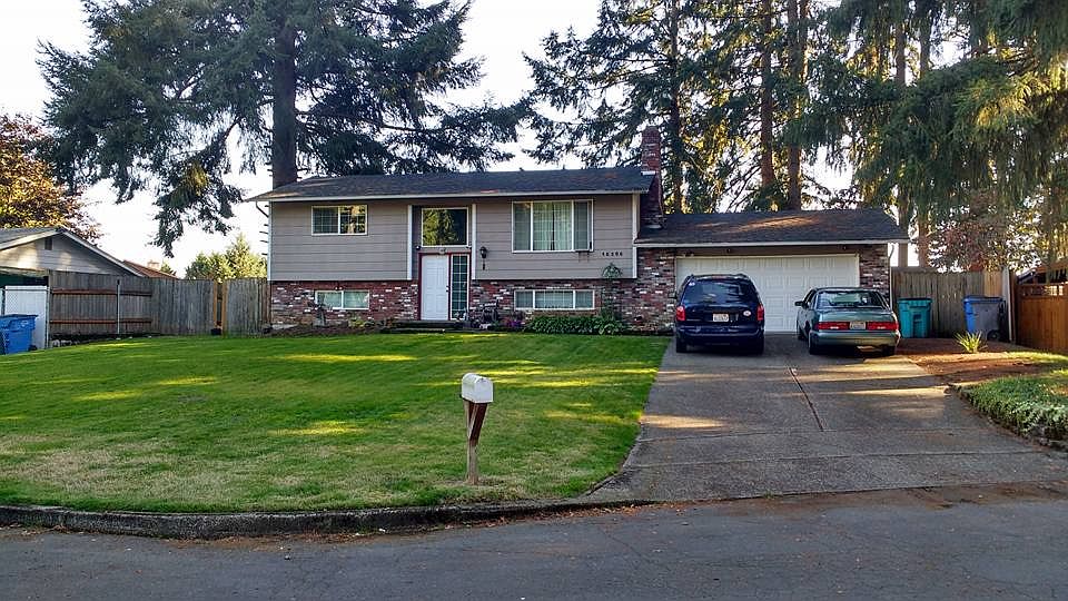 2nd image of 15305 NE 41st St