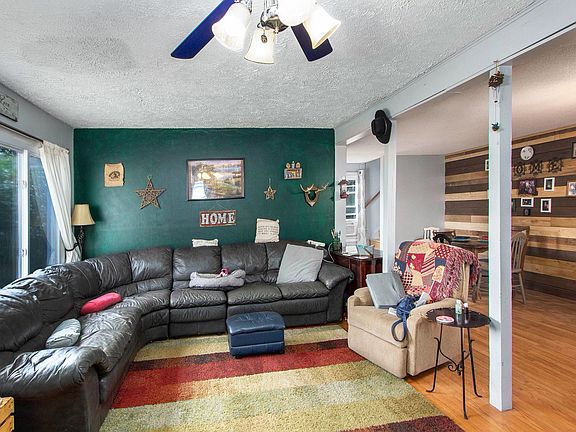 3rd image of 227 Bellevue St SE