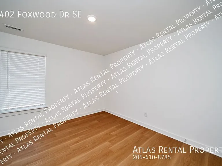 4402 Foxwood Dr — Photo 12