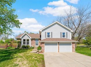 15818 N Eldridge Dr, Holt, MO 64048