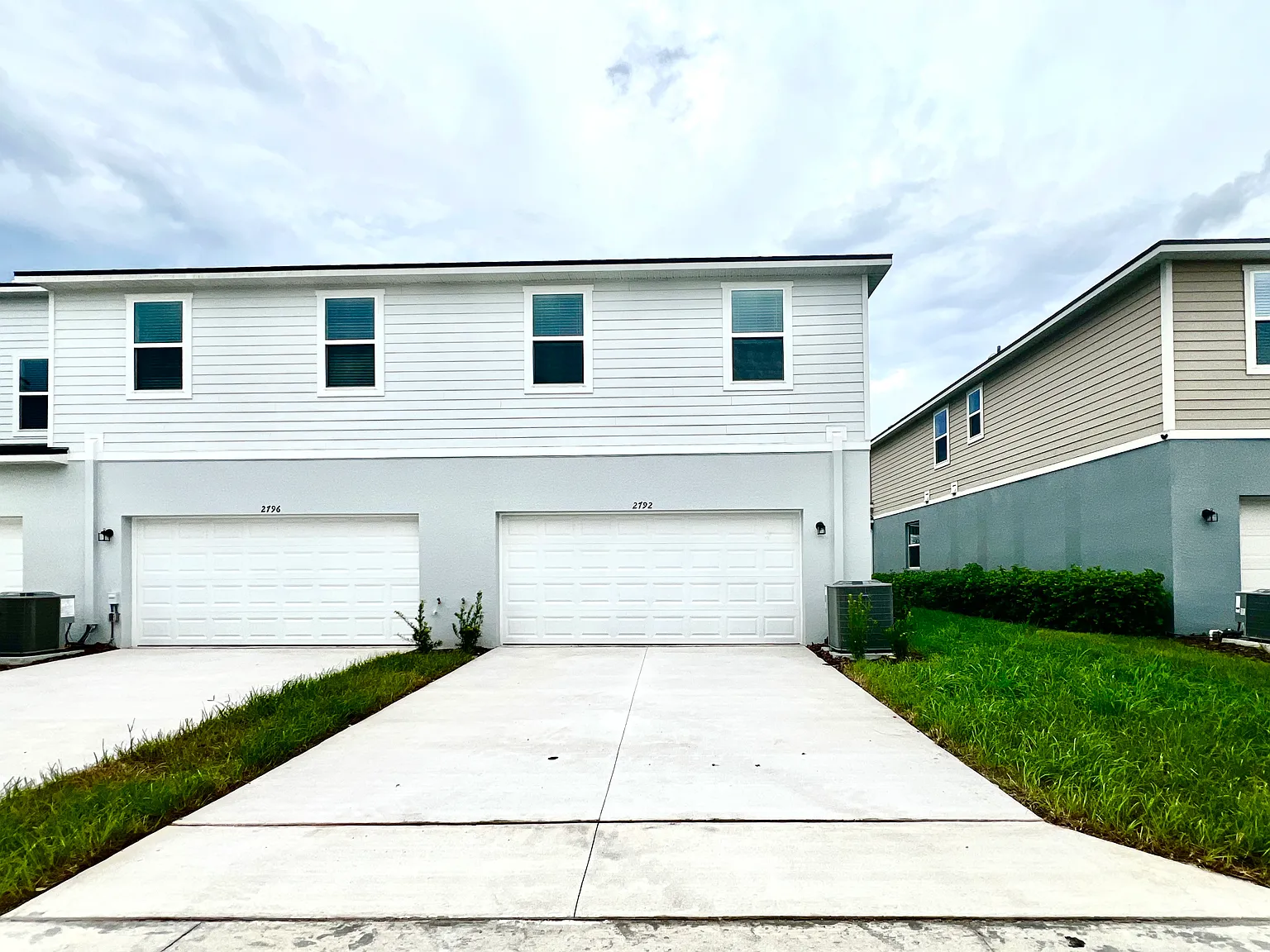 4 bed, 2.5 bath, 1678 sqft, $2,450 — Photo 3