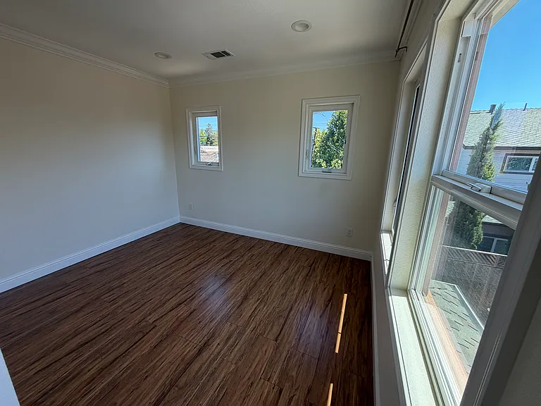 3511 Olsen Dr — Photo 18