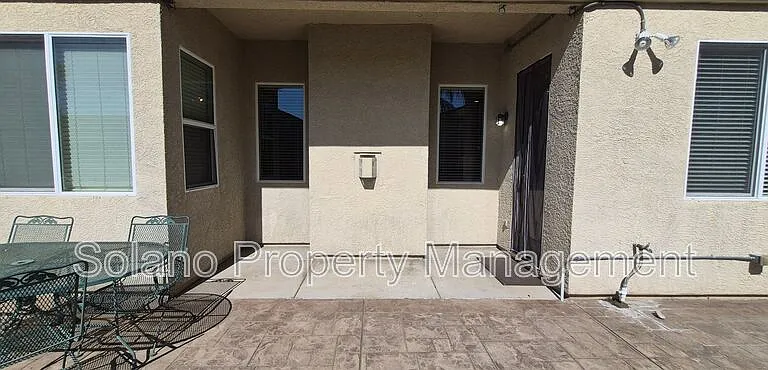 1085 Crystal Springs Dr — Photo 31