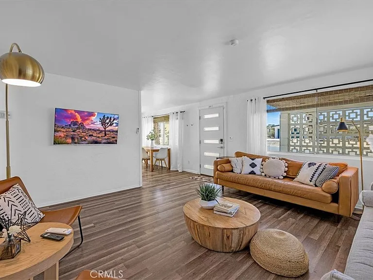 5749 Halsey Ave — Photo 9