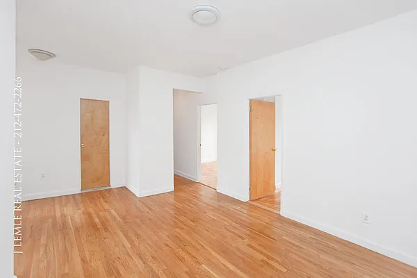 Rented by J. Lemle Real Estate | media 33