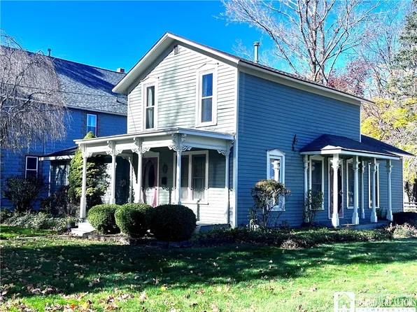 58 Newton St, Fredonia, NY 14063