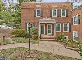 4829 28th St S #B, Arlington, VA 22206